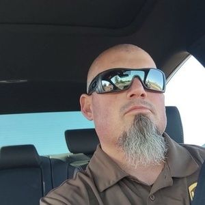 Meet your Posher, Damon